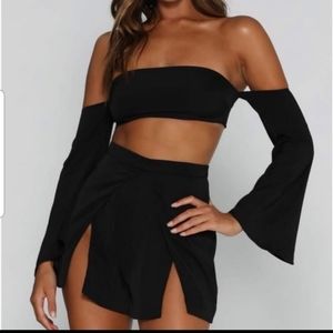 Meshki Split Shorts Black Size Small